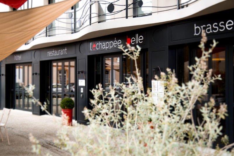 Hotel L’Échappée Belle LʼIsle-Jourdain Exterior foto